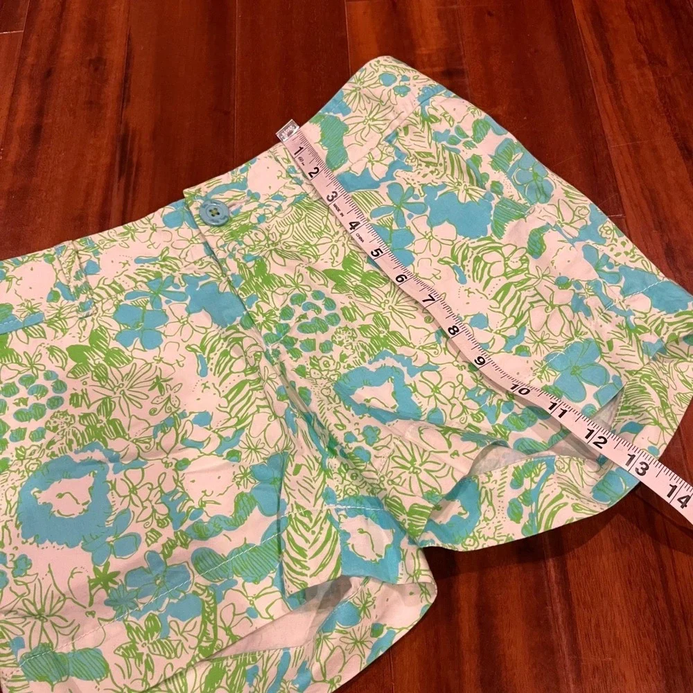 Lilly Pulitzer Callan Shorts Animal Print White Blue Green‎ Floral Print Size 00